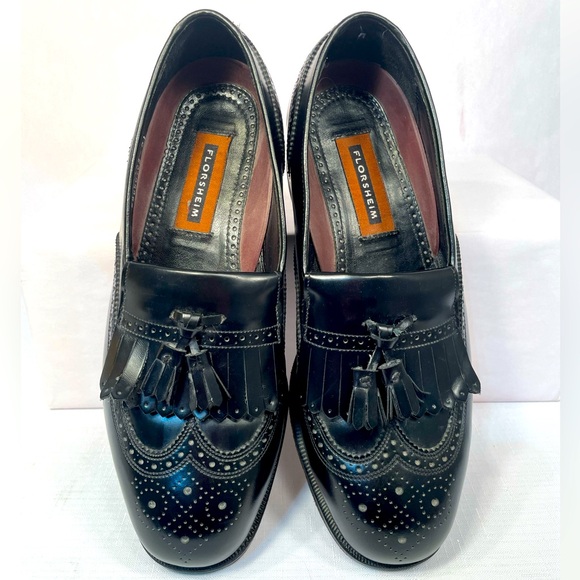 Florsheim Black Wingtips Size 8.5 Wide - Picture 1 of 7